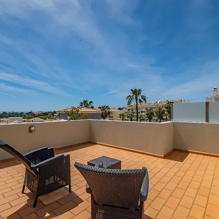 Rosal By Signaturestays - Heated Pool Βίλα *
