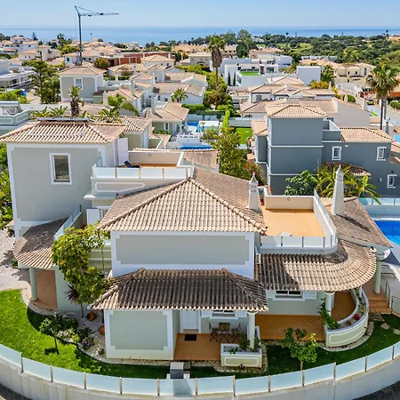 Villa Rosal By Signaturestays - Heated Pool Albufeira